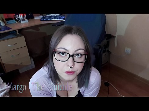 ❤️ Nwatakịrị nwanyị sexy nwere ugegbe na-eme Dildo nke ukwuu na igwefoto ❤️ Ihe na-akpali agụụ mmekọahụ n'ụlọ ❌️❤